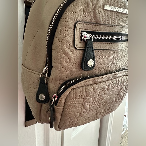 Steve Madden embossed mini backpack - Picture 6 of 7